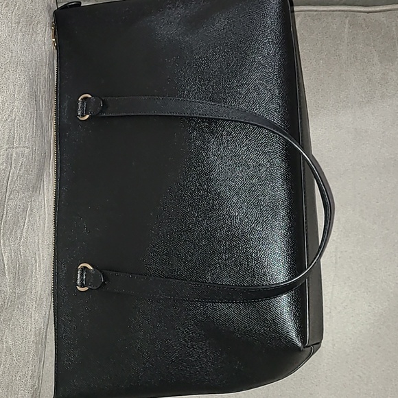 Coach Gallery Tote in Black Crossgrain‎ Leather with Goldtone Hardware - Picture 2 of 16